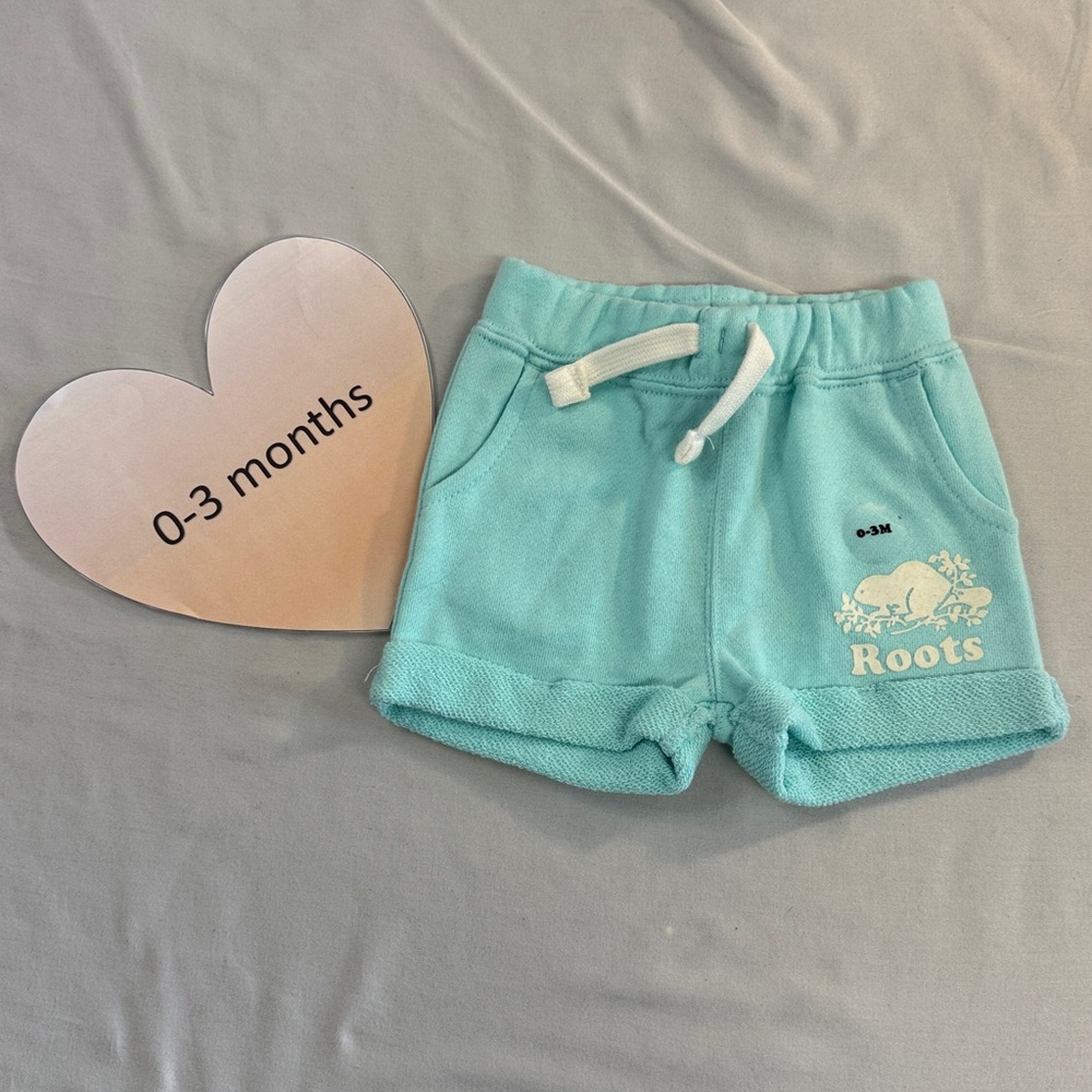 Roots - NWT - baby original shorts. Size 0-3 months